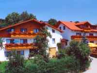 pension-weiss-hohenwarth-lam-ansicht-sommer-klein