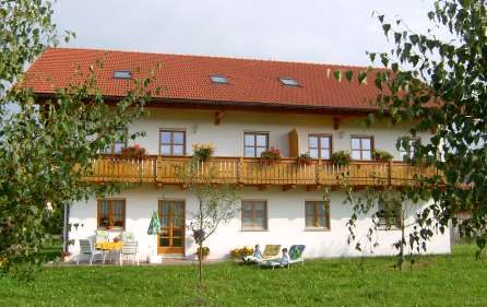 Aubauernhof der Familie Vogl in Radling