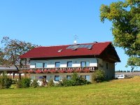 bauernhofurlaub-vorderer-bayerischen-wald-ferienhaus-ansicht.jpg