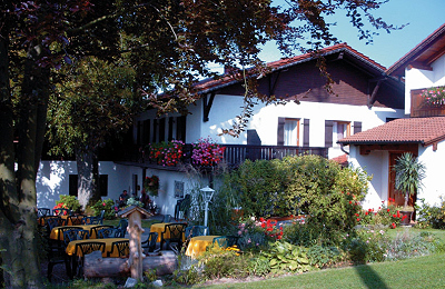 Gasthof zur Linde Atzenzell Pension Familie Schmid Ansicht