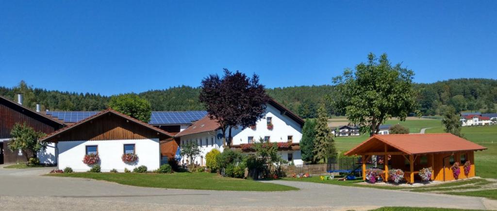 ammerhof-zandt-bauernhofurlaub-landkreis-cham-bayerischer-wald