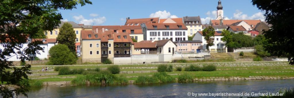 bayerischer-wald-ferienwohnungen-ausflugsziele-cham-stadtansicht