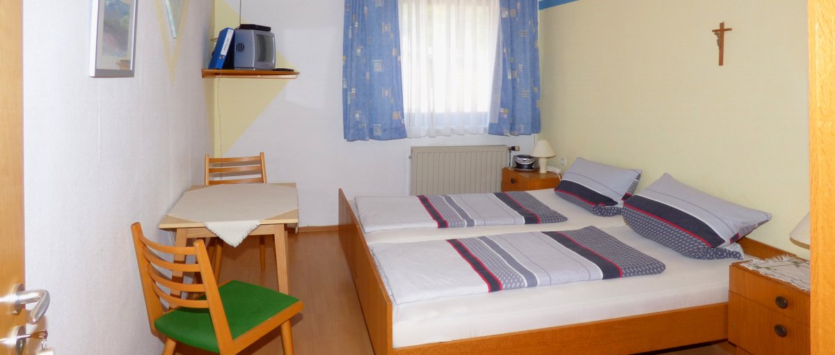 Ferienhof und Gasthaus in Pemfling bei Cham Zimmer & Ferienwohnung mit Frühstück / Halbpension