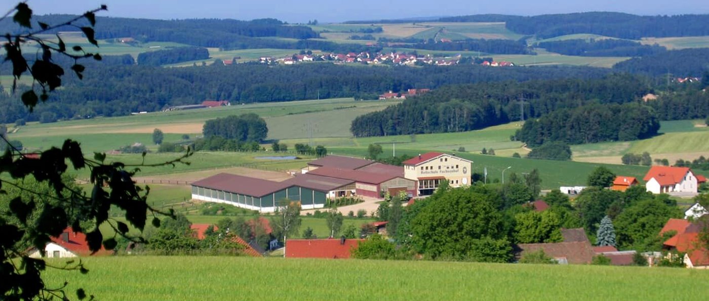 Du betrachtest gerade Fuchsenhof in Seebarn Reiterhof Reitschule in Neunburg v. Wald