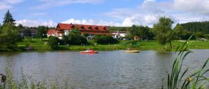 Mehr über den Artikel erfahren Kollerhof Reiterpension in Bayern Kinder Reiterhof in Schwandorf