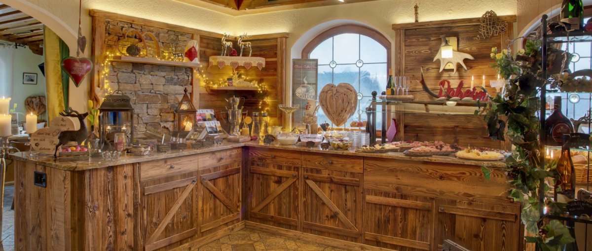 Frühstück Buffett im Hotel mit musikalischer Unterhaltung in Bayern