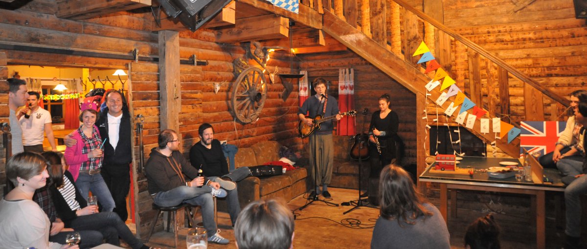 Bayerischer Wald Party Hütte zum Feiern und Übernachten in Bayern
