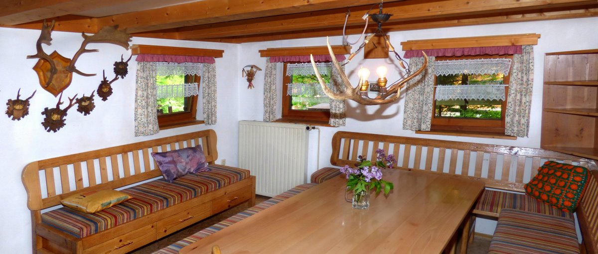 Richards Jägerhütte Bayerischer Wald Selbstversorgerhütte in Bayern