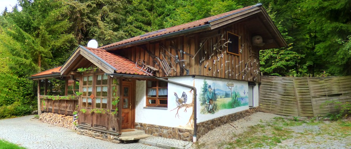 richard-gruber-vorderpiflitz-jägerhütte-bayerischer-wald-gruppenunterkunft