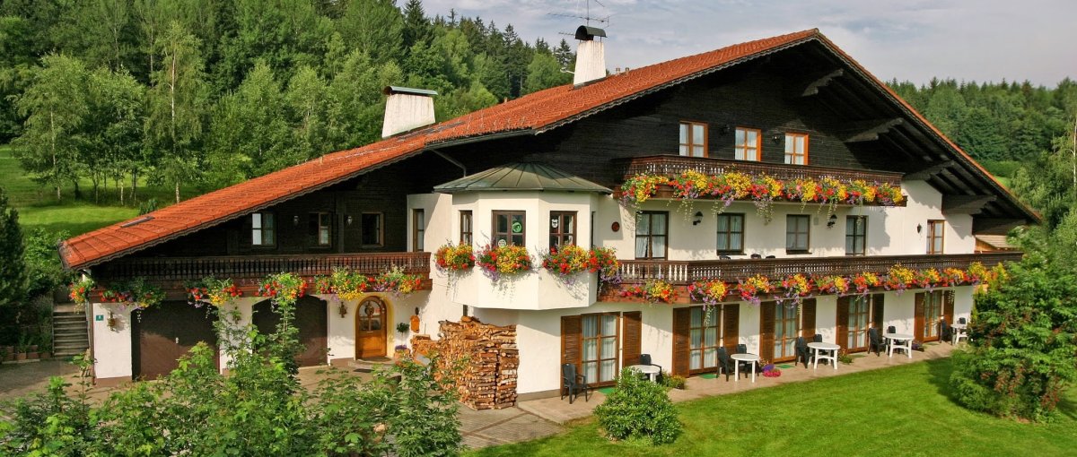 Du betrachtest gerade Pension Sonnleitn in Zwiesel Urlaub mit Hund in Bayern