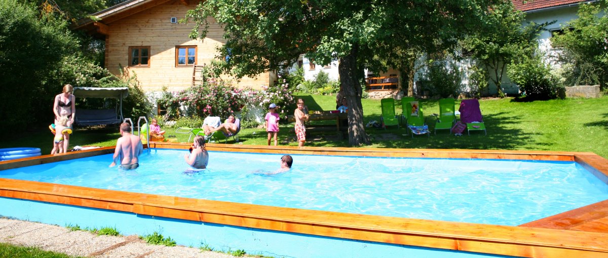 weiderer-schweinhütt-bauernhof-swimming-pool-landkreis-regen